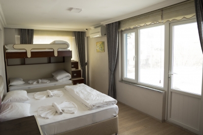 Başarır Hotel