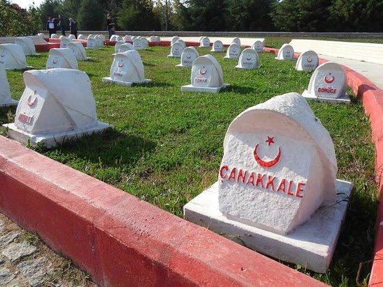 Çanakkale Şehitlik Mezarlığı
